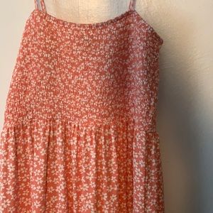 Summer floral dress. Size is S.